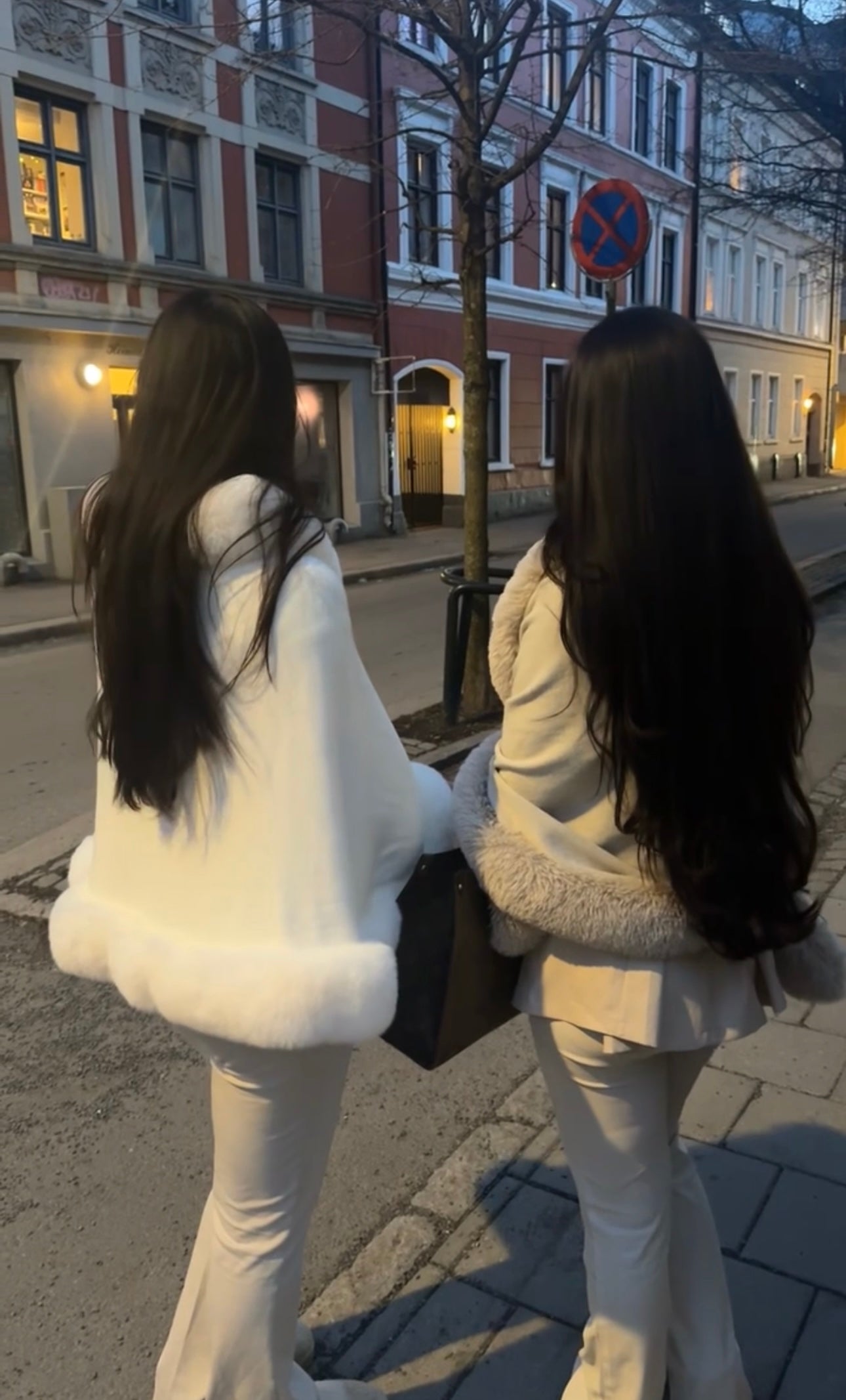 Short elegant coat