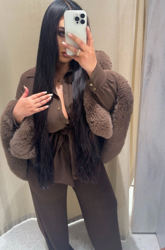 Short elegant coat chocolate