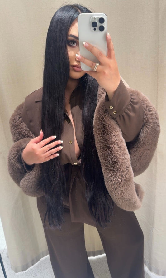 Short elegant coat chocolate